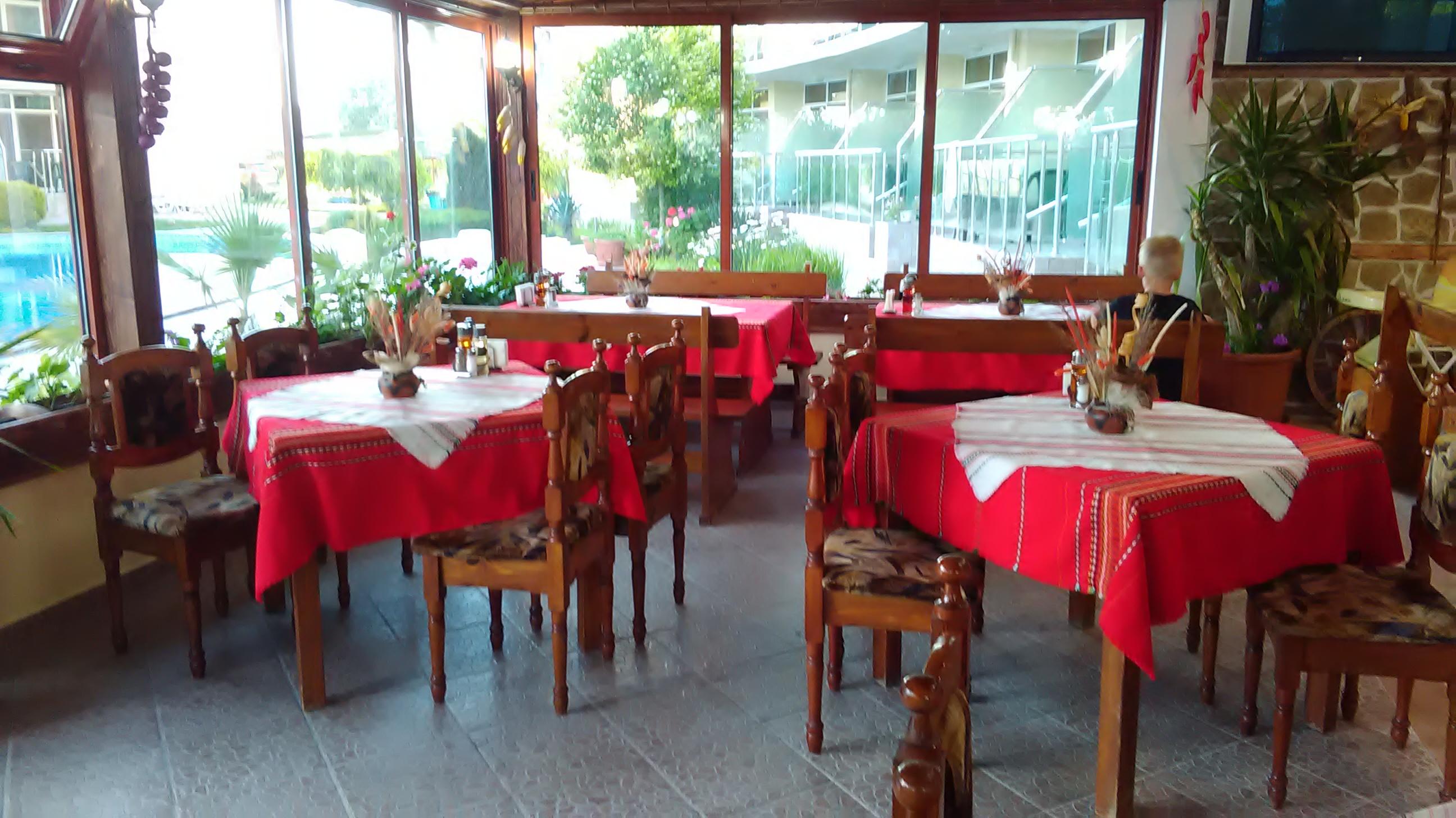 Sunny Aparthotel