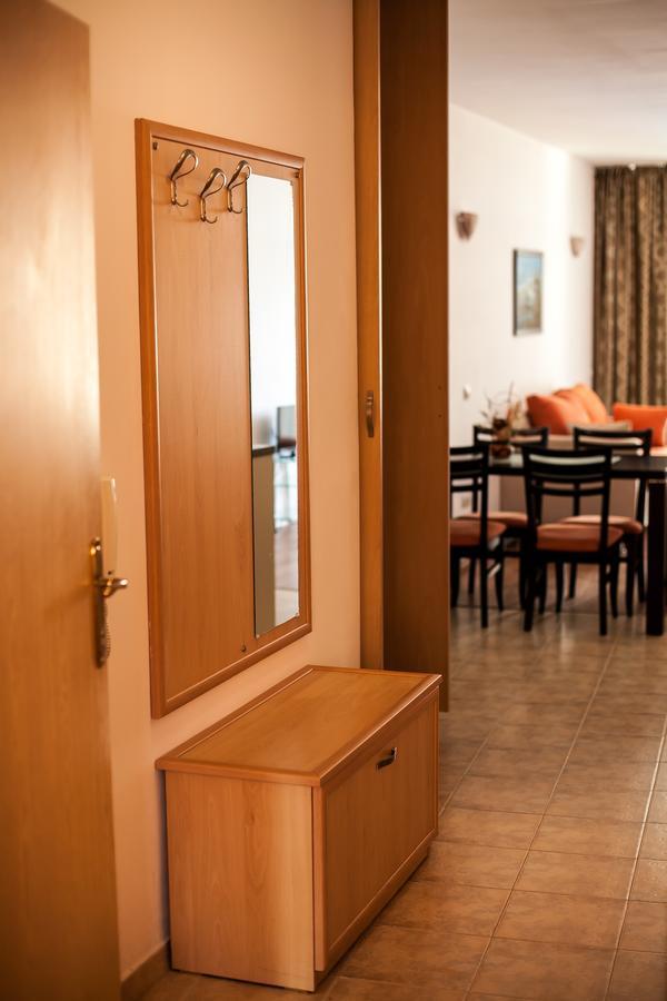 Sunny Aparthotel